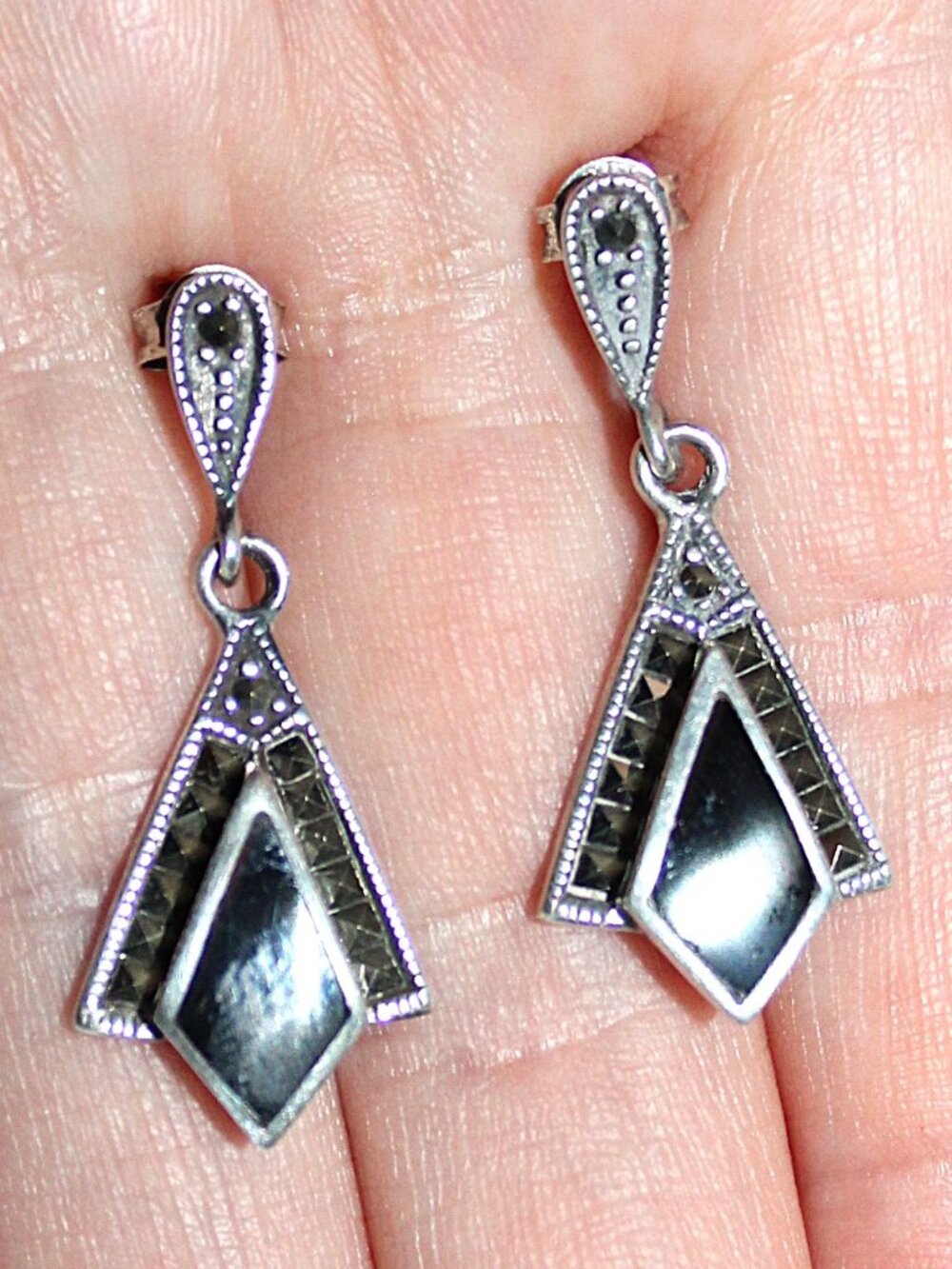 Retro Sterling Silver Onyx & Marcasite Dangle Earrings - Picture 5 of 5